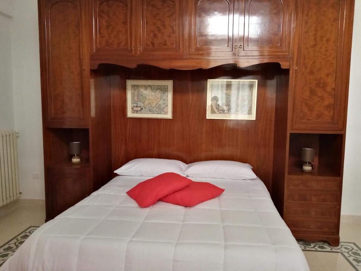 Dimora Storica Le Perle Bed & Breakfast เลชเช ภายนอก รูปภาพ
