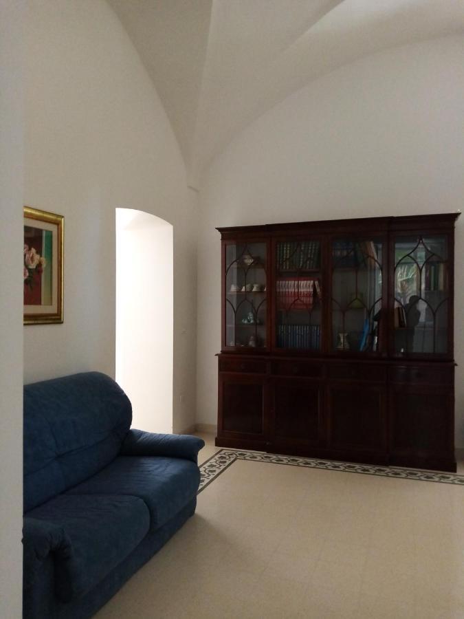 Dimora Storica Le Perle Bed & Breakfast เลชเช ภายนอก รูปภาพ